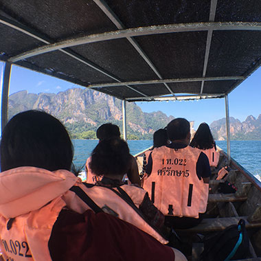 แพคเกจประหยัด เที่ยวเขื่อนเชี่ยวหลาน 1 วัน